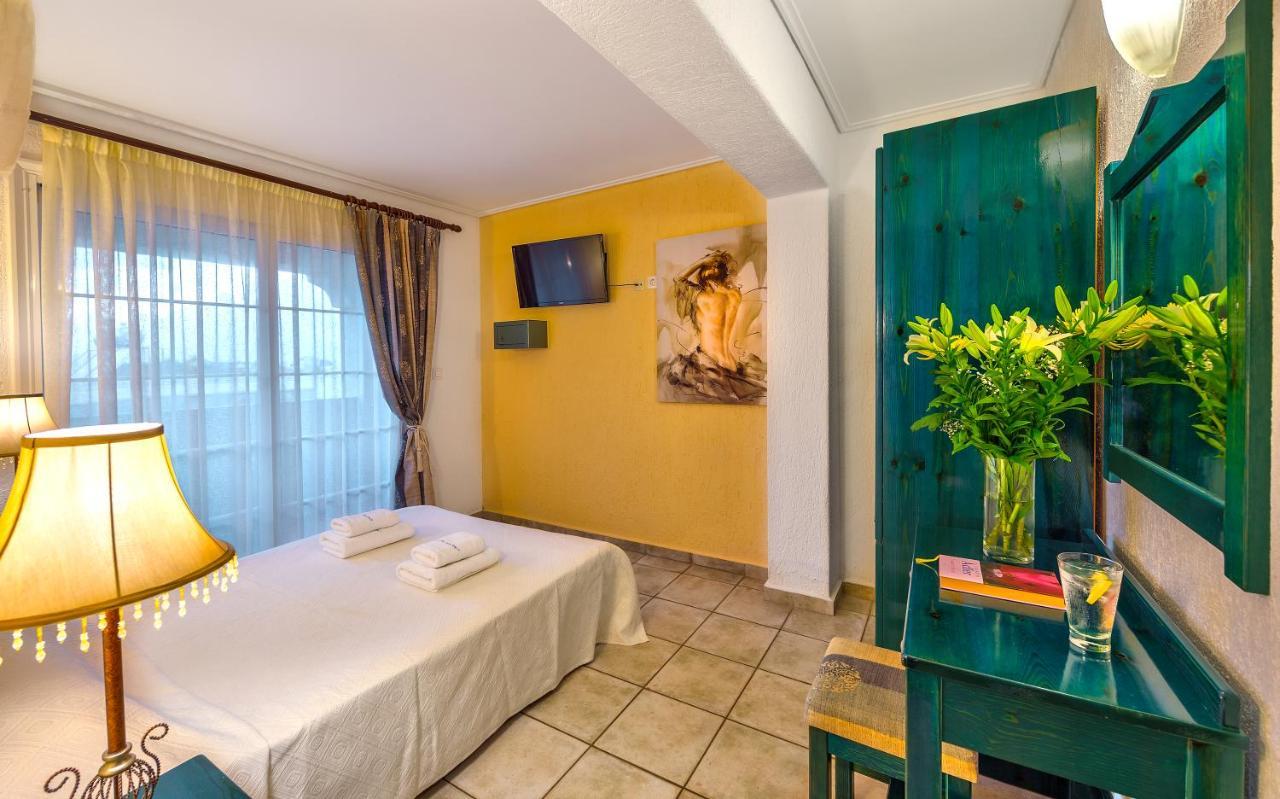 Hotel Castle Suites Platanés Extérieur photo